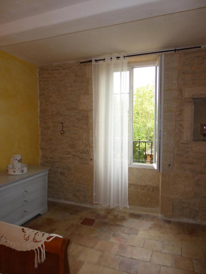 Bed and Breakfast Mas Du Puits Blanc Sernhac Esterno foto
